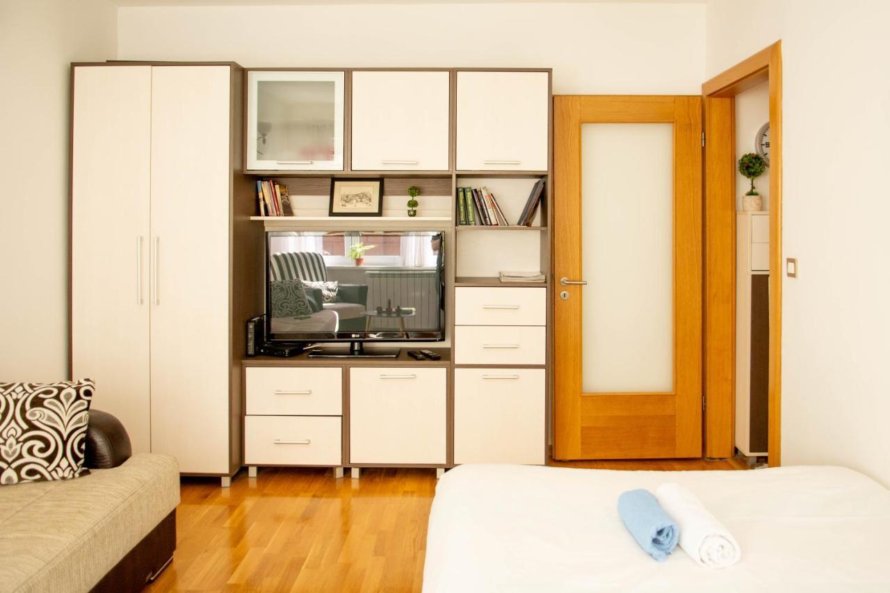 Cute And Cozy Studio With Cathedral View-Excellent Location Σαράγεβο Εξωτερικό φωτογραφία